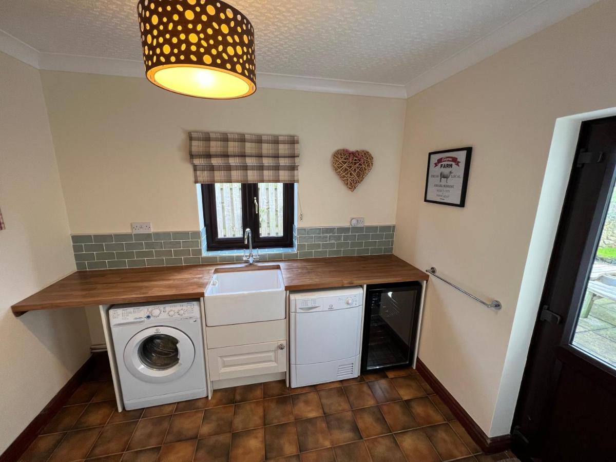 4 Bedroom Detached House- Log Fire Mountain Views Beaumaris Buitenkant foto