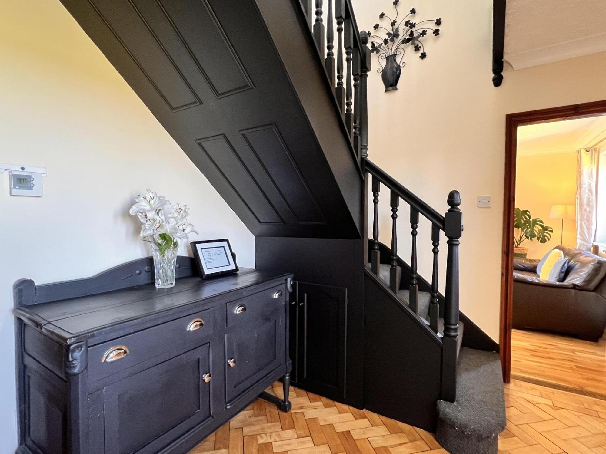 4 Bedroom Detached House- Log Fire Mountain Views Beaumaris Buitenkant foto