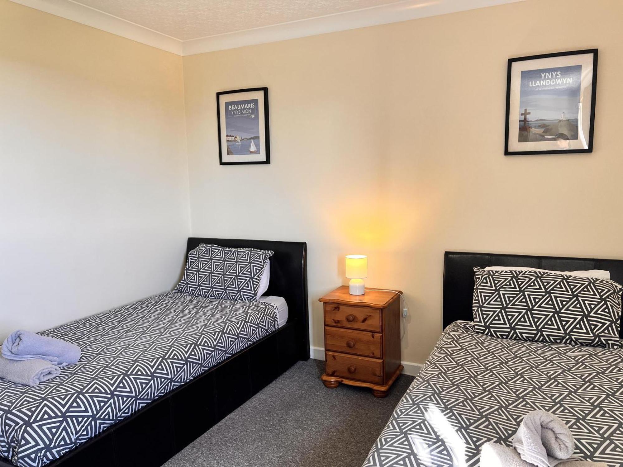 4 Bedroom Detached House- Log Fire Mountain Views Beaumaris Buitenkant foto